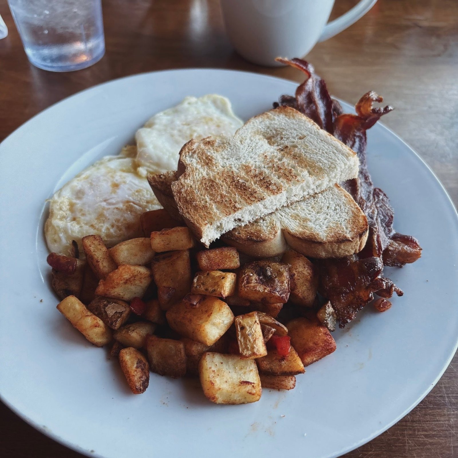 Pollock Dining Room @ Skyland Resort